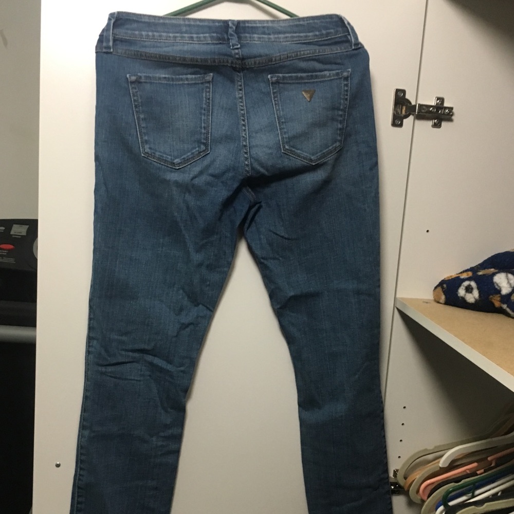 Women’s guess stretch skinny jeans
